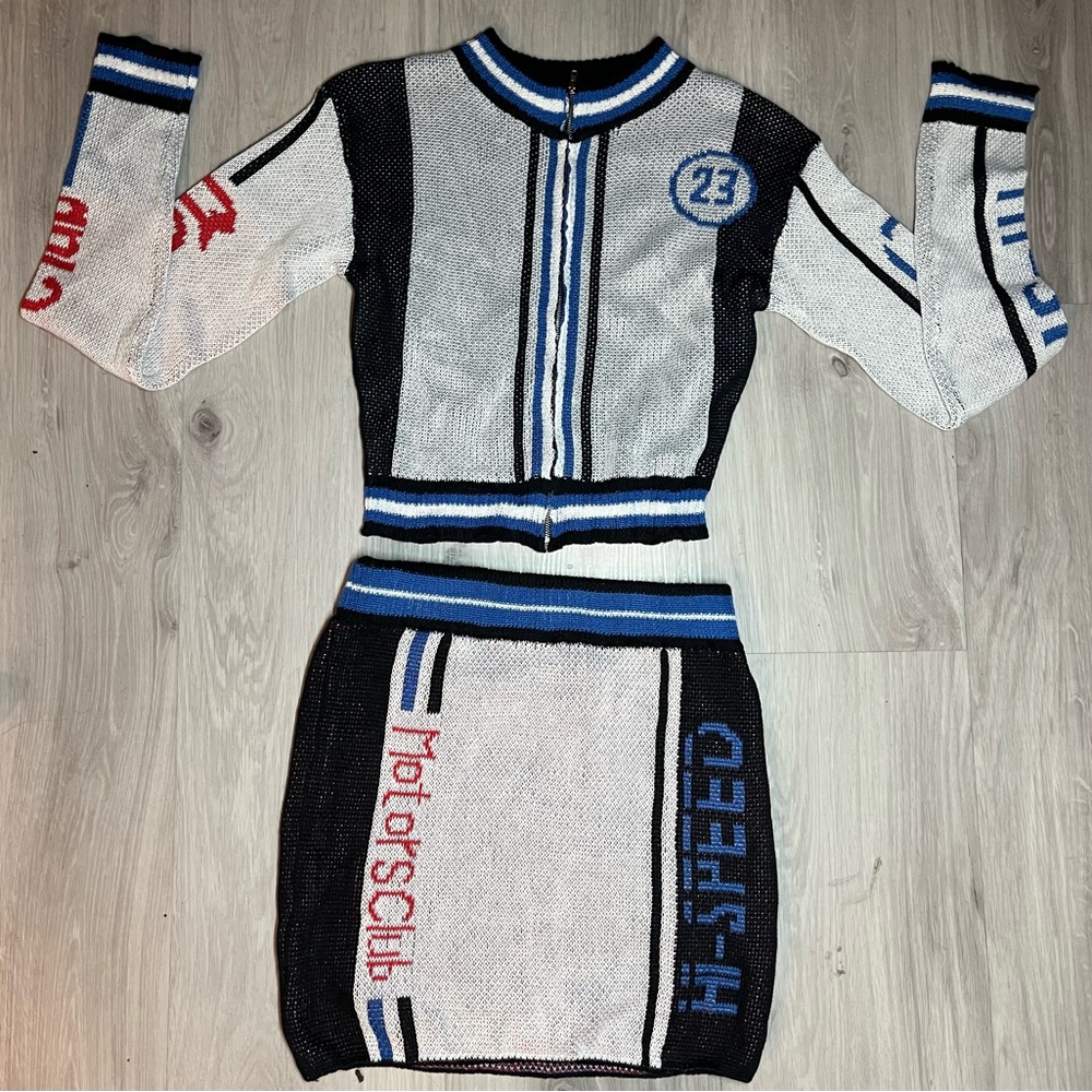Hi Speed Sweater Skirt Set size (L)
Blue/combo - Picture 2 of 9